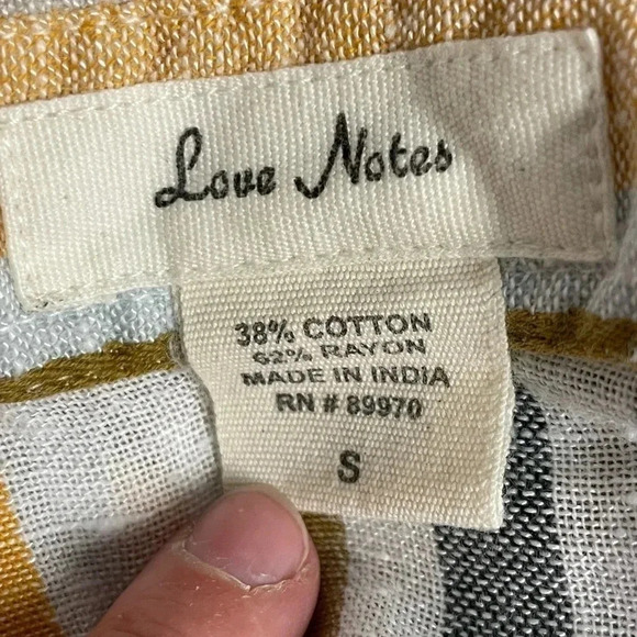 Love Notes Cropped Tie Front Button Down Shirt Size Small - Picture 4 of 4